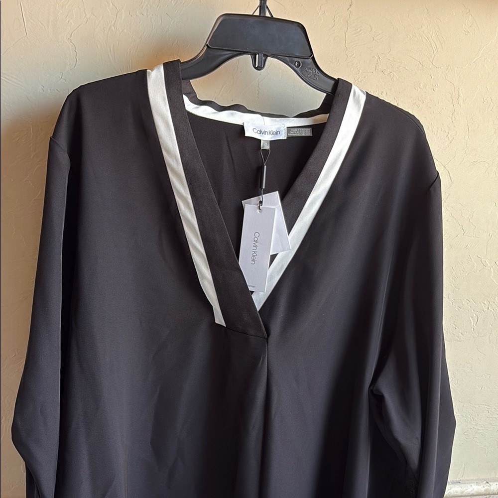 Calvin Klein Black and White Blouse